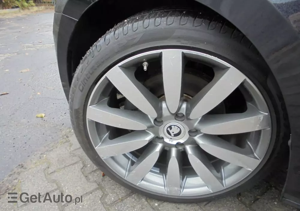 SKODA Superb 2.0 TDI DSG Style