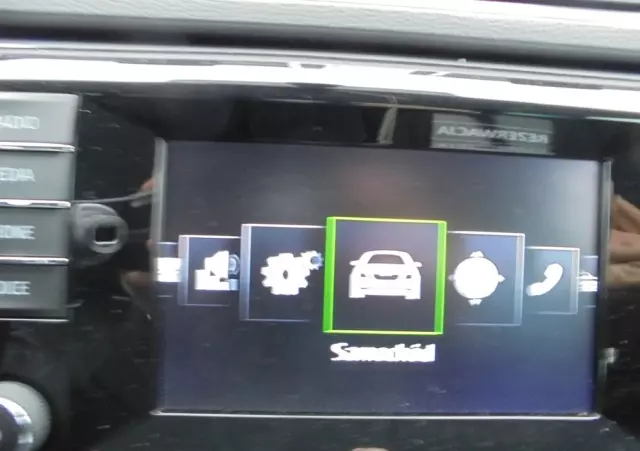 SKODA Superb 2.0 TDI DSG Style