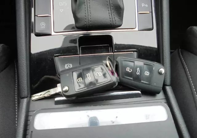 SKODA Superb 2.0 TDI DSG Style