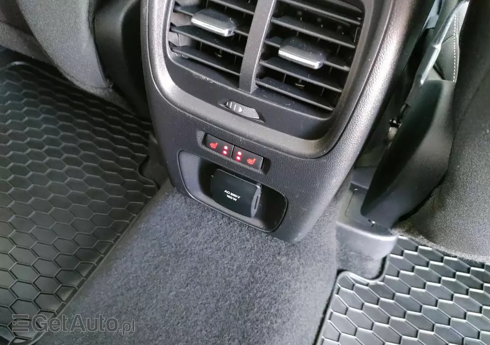 FORD Kuga 2.0 EcoBlue 4x4 TITANIUM