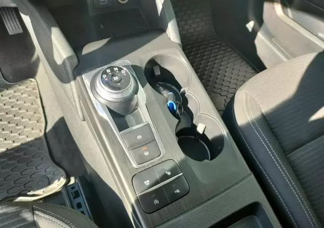 FORD Kuga 2.0 EcoBlue 4x4 TITANIUM