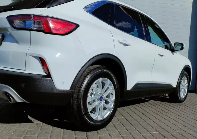 FORD Kuga 2.0 EcoBlue 4x4 TITANIUM