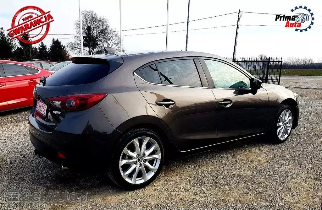 MAZDA 3 