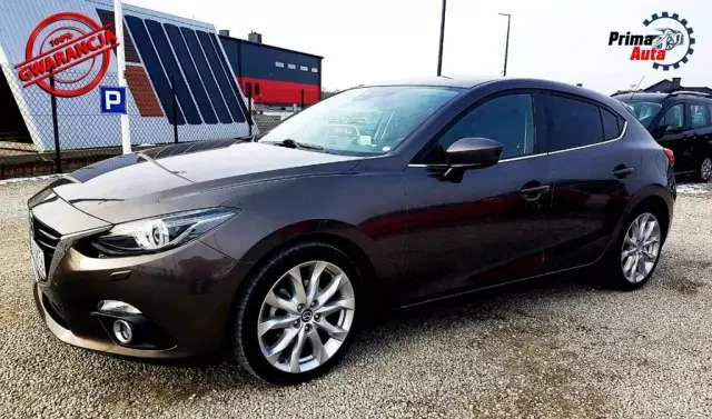 MAZDA 3 