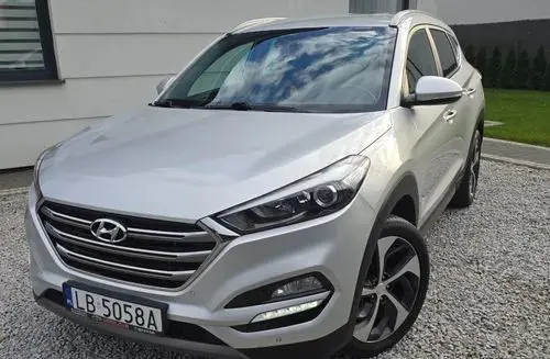 HYUNDAI Tucson 
