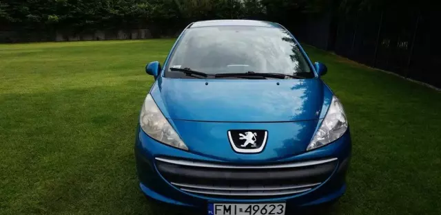 PEUGEOT 207 