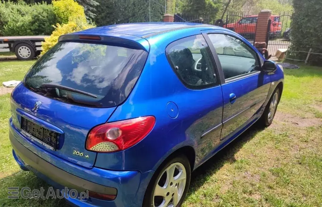 PEUGEOT 206 