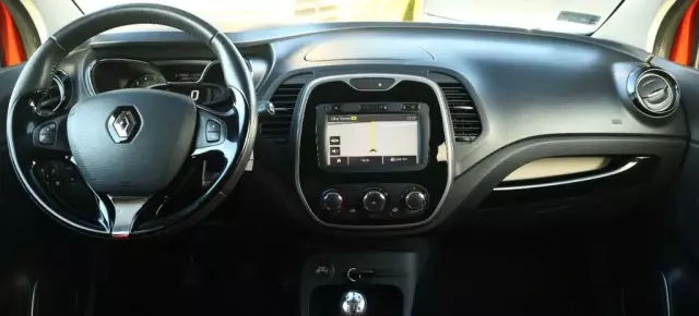 RENAULT Captur 
