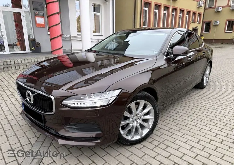 VOLVO S90 D4 Geartronic Momentum Pro