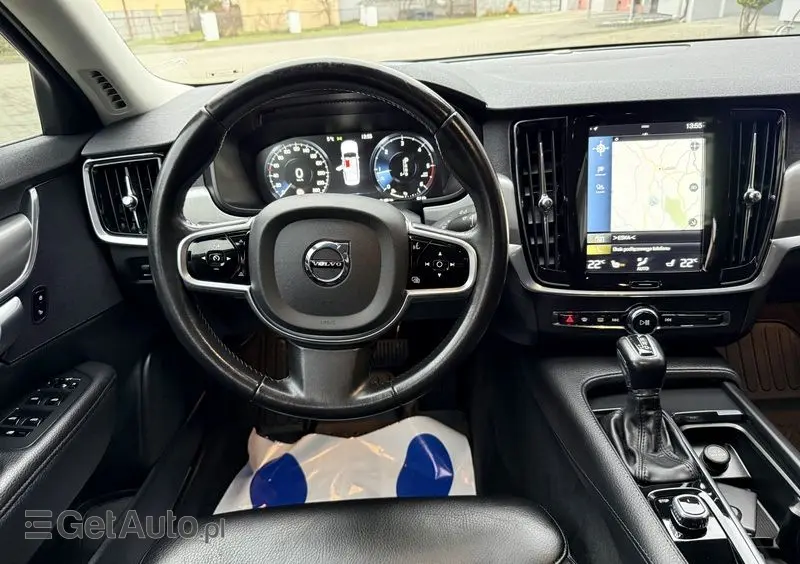 VOLVO S90 D4 Geartronic Momentum Pro