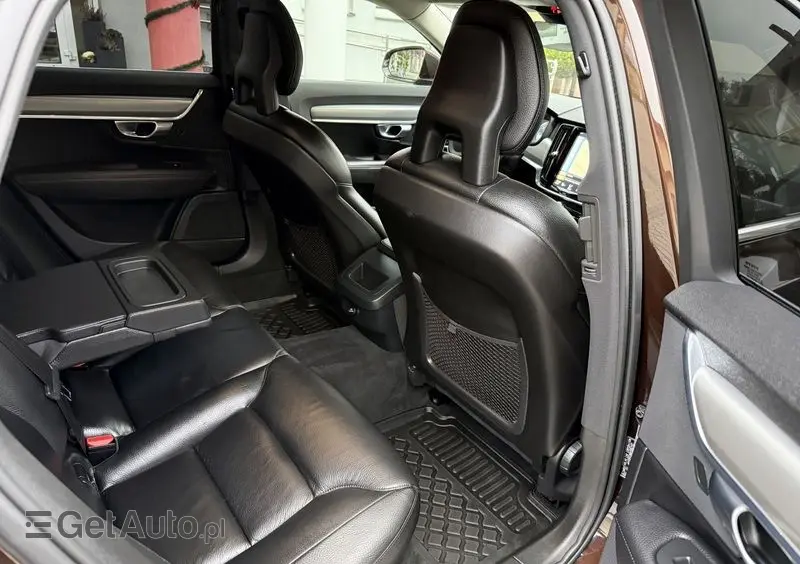 VOLVO S90 D4 Geartronic Momentum Pro