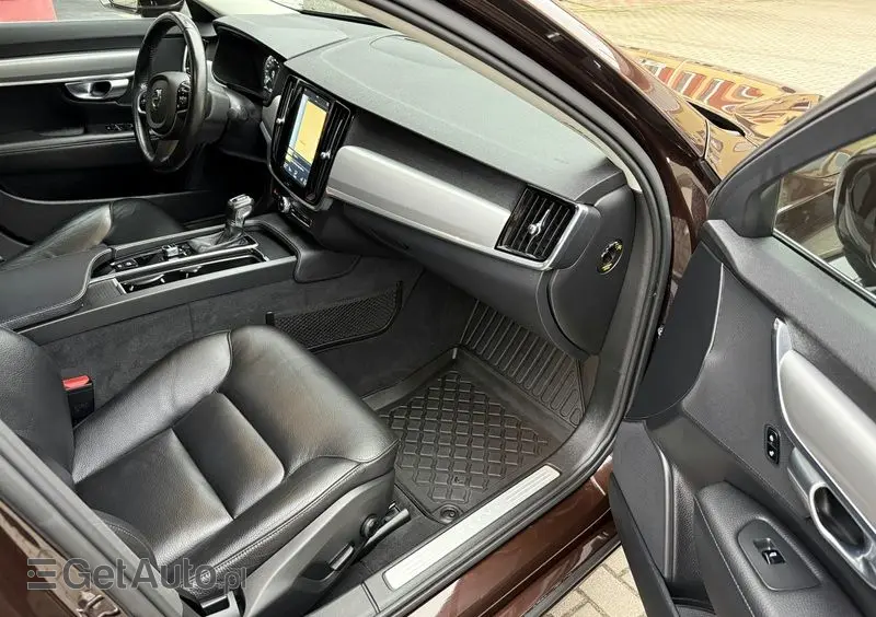 VOLVO S90 D4 Geartronic Momentum Pro