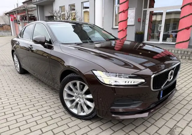 VOLVO S90 D4 Geartronic Momentum Pro