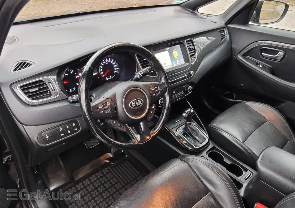 KIA Carens 1.7 CRDi Business Line 7os 7DCT