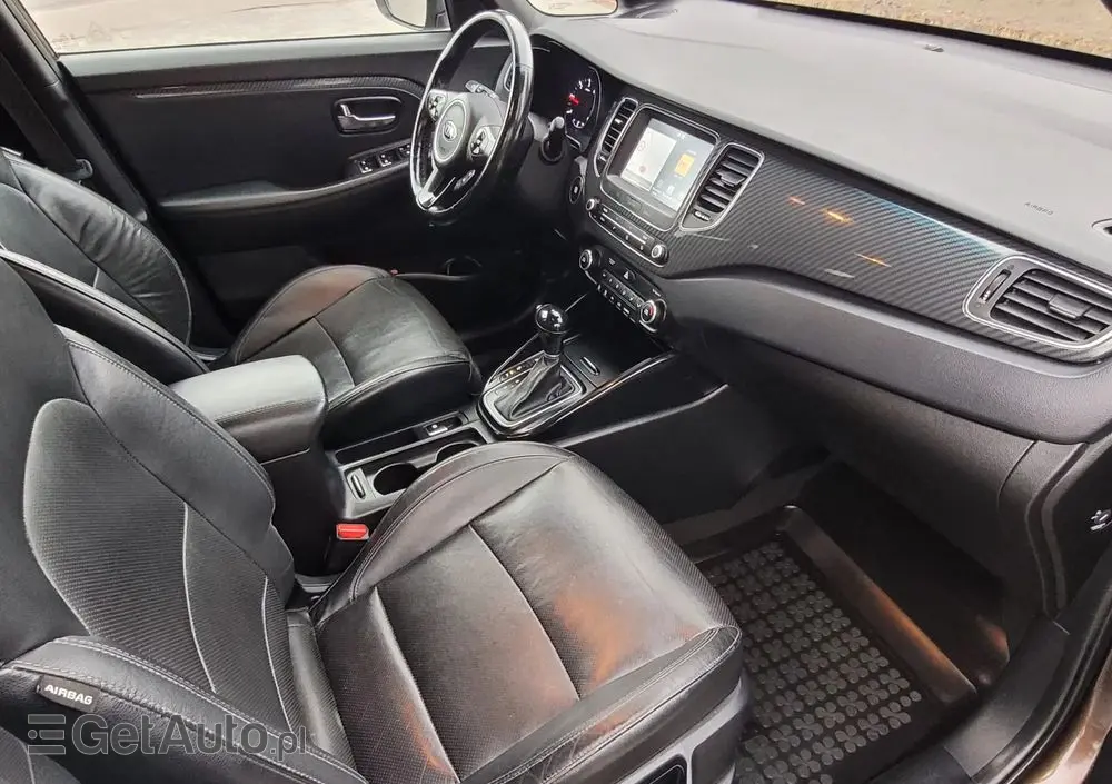 KIA Carens 1.7 CRDi Business Line 7os 7DCT