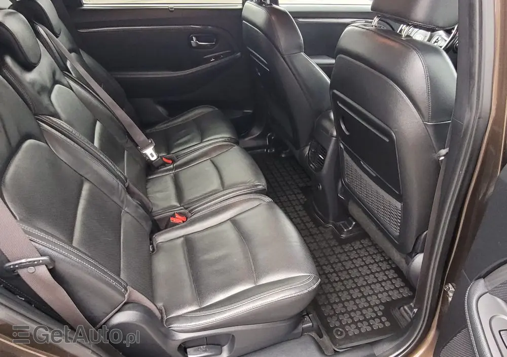 KIA Carens 1.7 CRDi Business Line 7os 7DCT