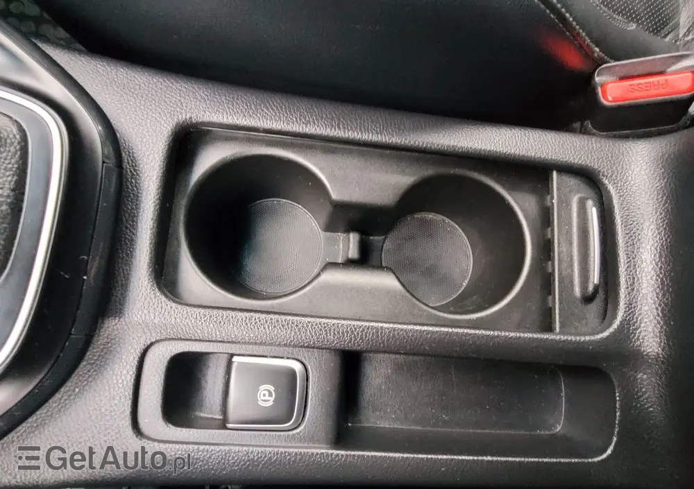 KIA Carens 1.7 CRDi Business Line 7os 7DCT