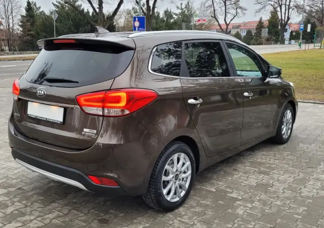 KIA Carens 1.7 CRDi Business Line 7os 7DCT