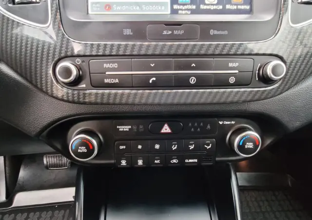 KIA Carens 1.7 CRDi Business Line 7os 7DCT