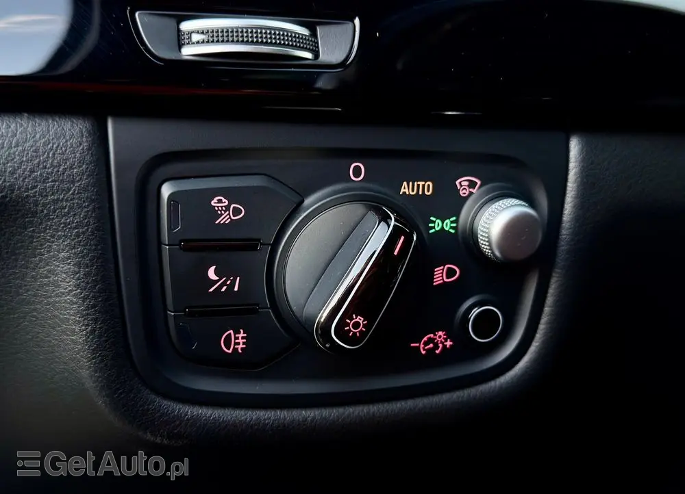 AUDI A8 4.2 TDI DPF (clean diesel) quattro tiptronic