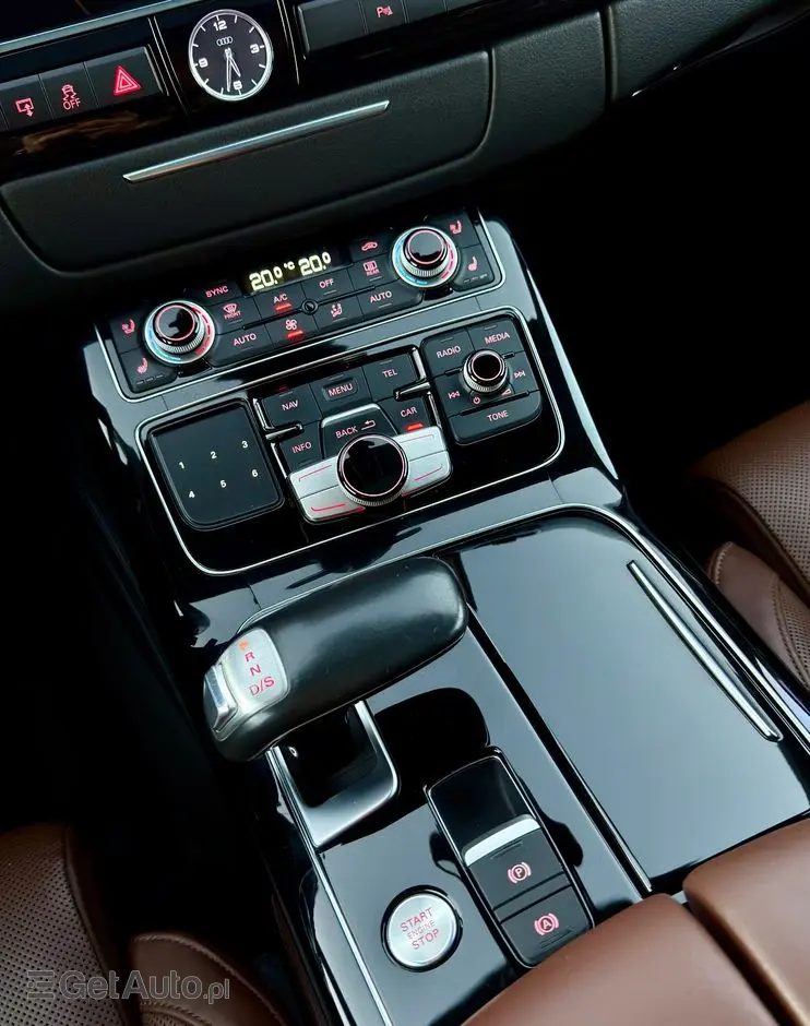 AUDI A8 4.2 TDI DPF (clean diesel) quattro tiptronic