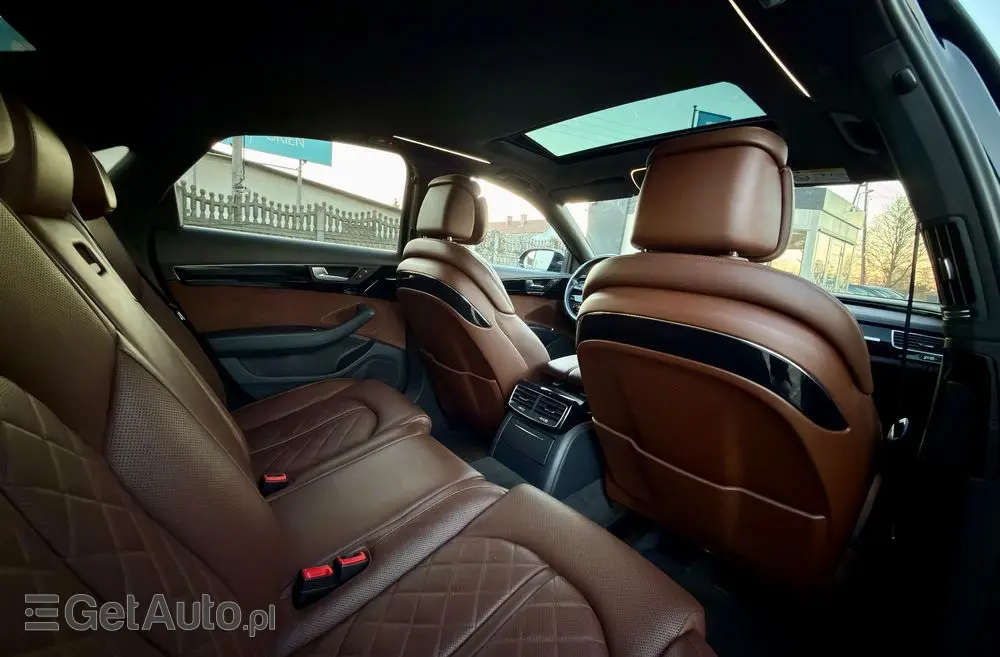 AUDI A8 4.2 TDI DPF (clean diesel) quattro tiptronic