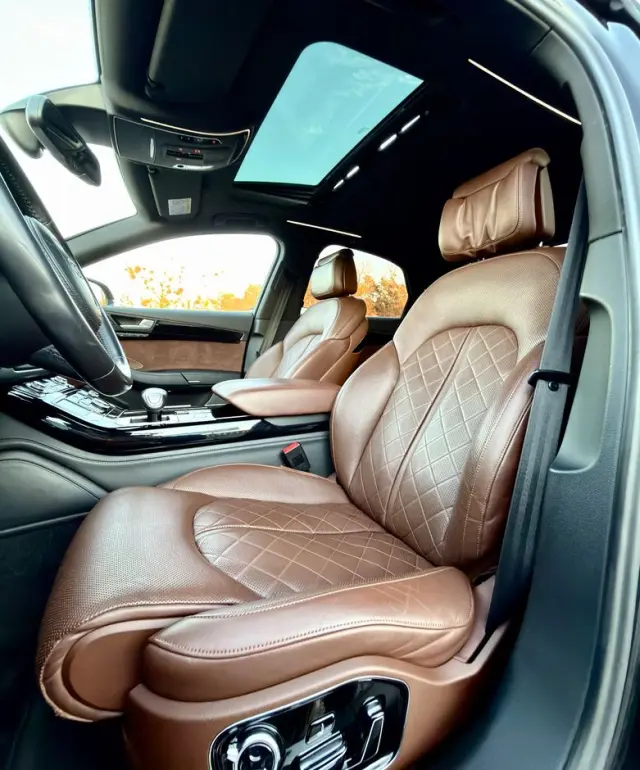 AUDI A8 4.2 TDI DPF (clean diesel) quattro tiptronic