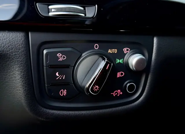 AUDI A8 4.2 TDI DPF (clean diesel) quattro tiptronic