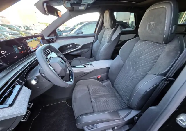 PEUGEOT 3008 1.2 PureTech mHEV GT E-DCS6