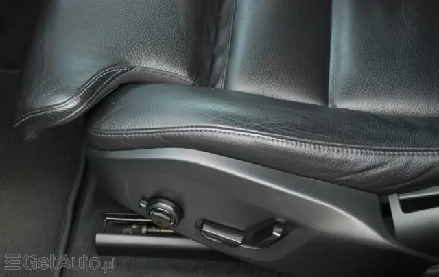 VOLVO XC 60 D4 Geartronic Inscription