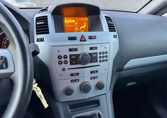 OPEL Zafira 1.6 ECOFLEX Family Plus