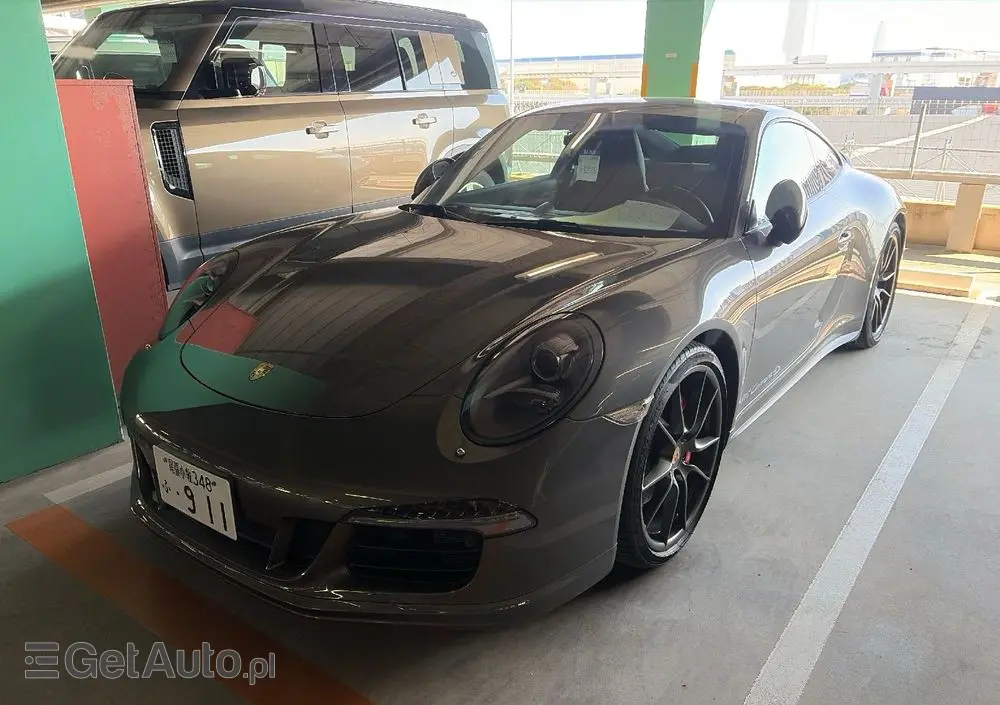 PORSCHE 911 Carrera 4S PDK