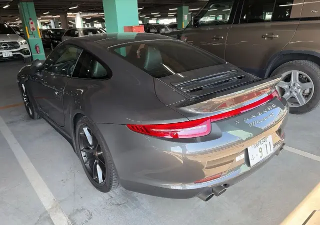 PORSCHE 911 Carrera 4S PDK