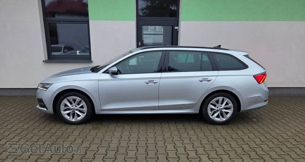 SKODA Octavia 1.5 TSI ACT Ambition