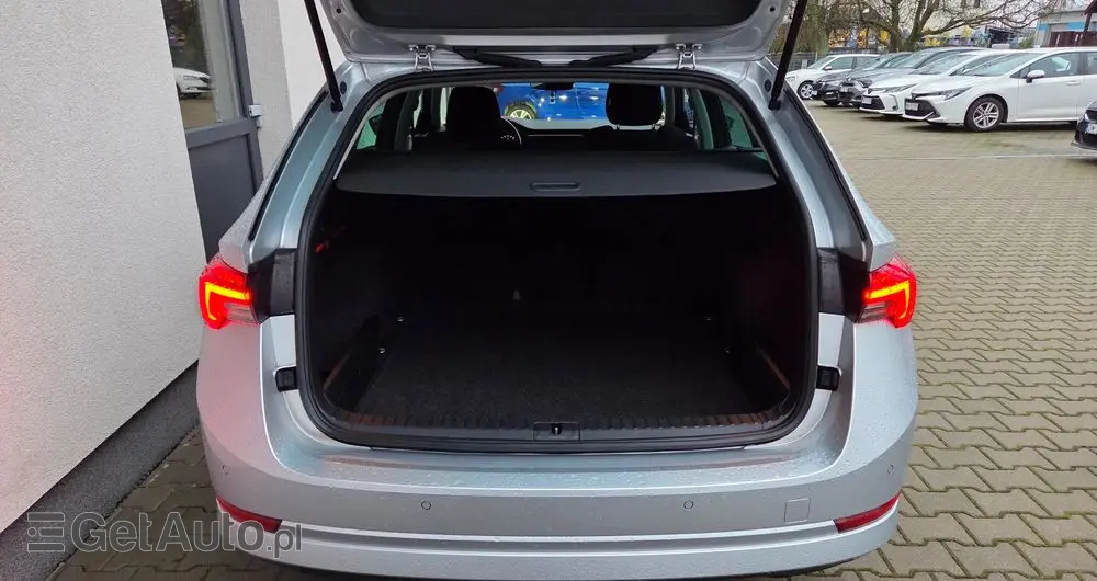 SKODA Octavia 1.5 TSI ACT Ambition