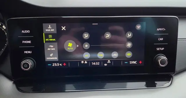 SKODA Octavia 1.5 TSI ACT Ambition