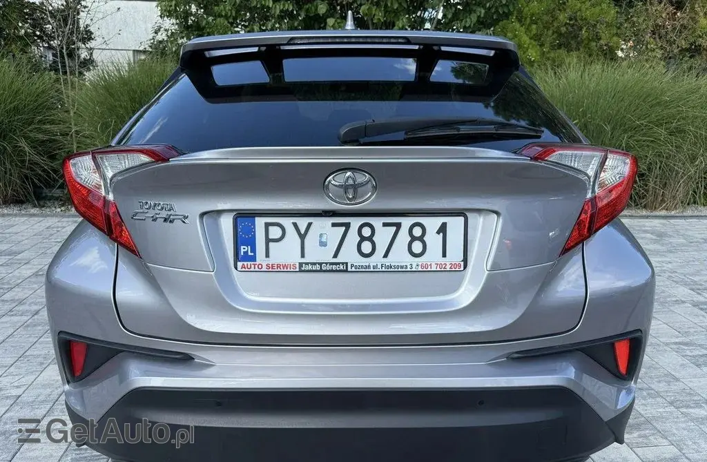 TOYOTA C-HR 