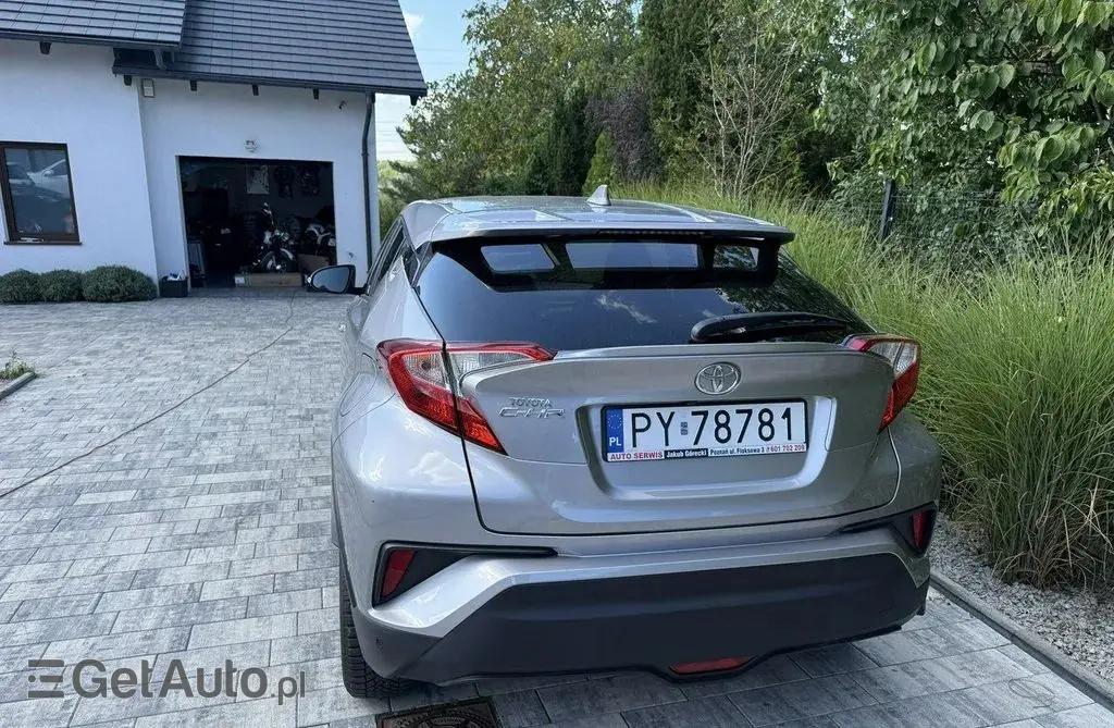 TOYOTA C-HR 