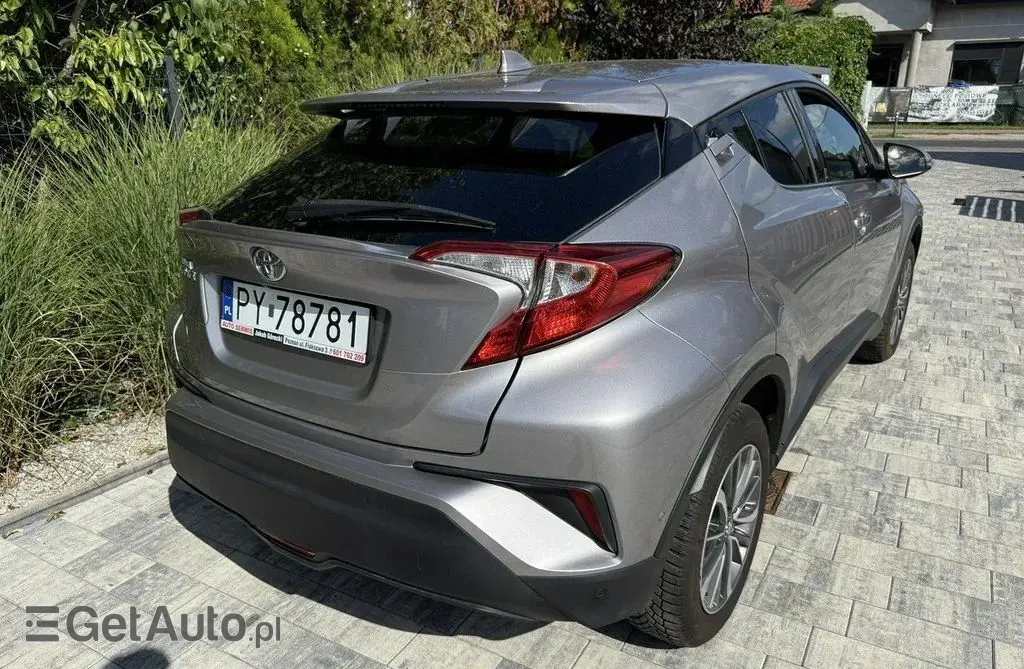 TOYOTA C-HR 