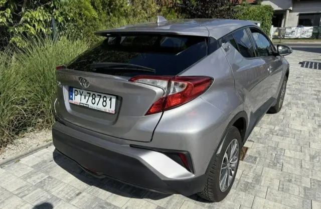 TOYOTA C-HR 