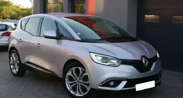 RENAULT Scenic 