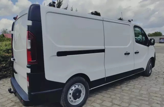 OPEL Vivaro 