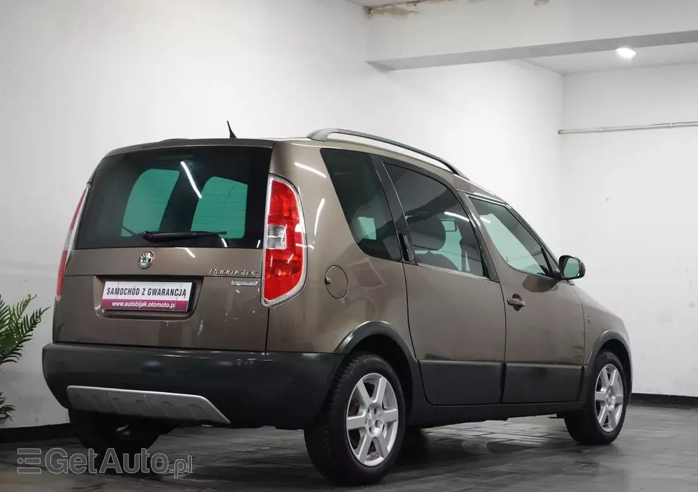 SKODA Roomster 1.2 TSI Scout