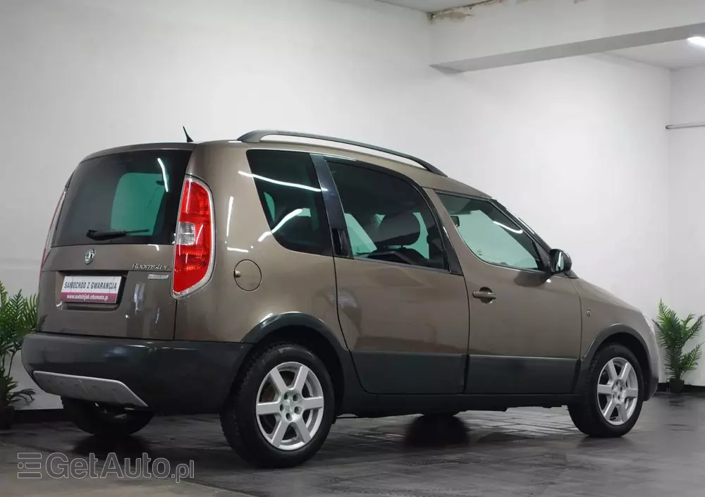 SKODA Roomster 1.2 TSI Scout