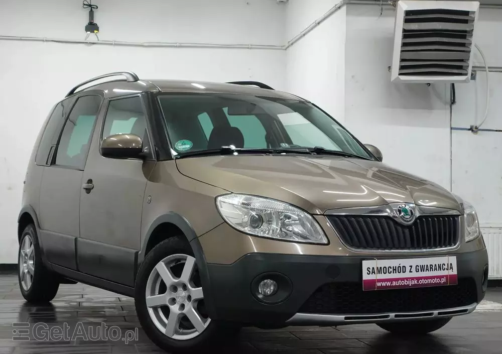 SKODA Roomster 1.2 TSI Scout