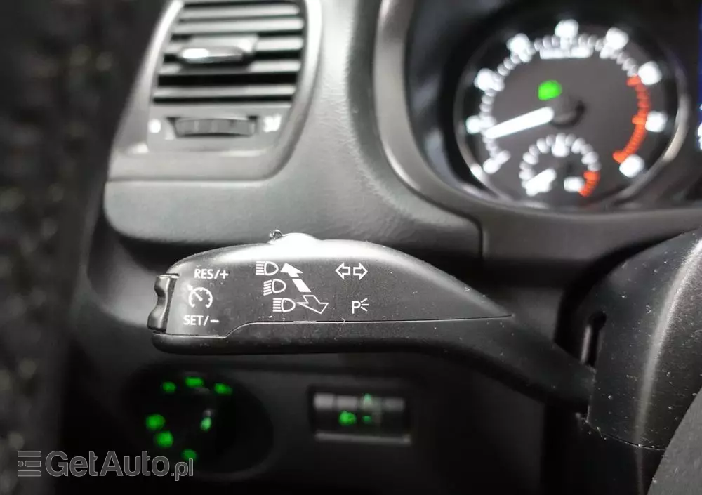 SKODA Roomster 1.2 TSI Scout