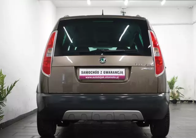 SKODA Roomster 1.2 TSI Scout