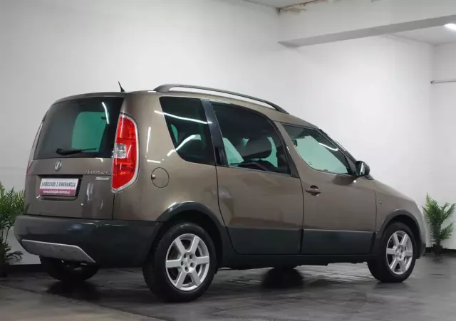 SKODA Roomster 1.2 TSI Scout