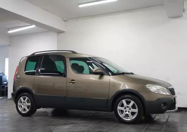 SKODA Roomster 1.2 TSI Scout