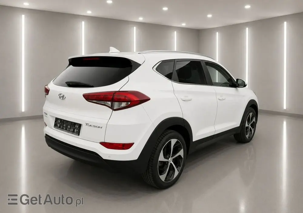 HYUNDAI Tucson 